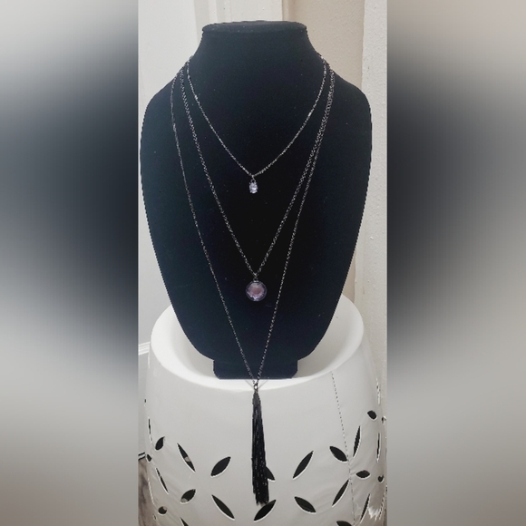 Triple Boho Layered Silver tone Necklace.🌴 - Picture 6 of 6